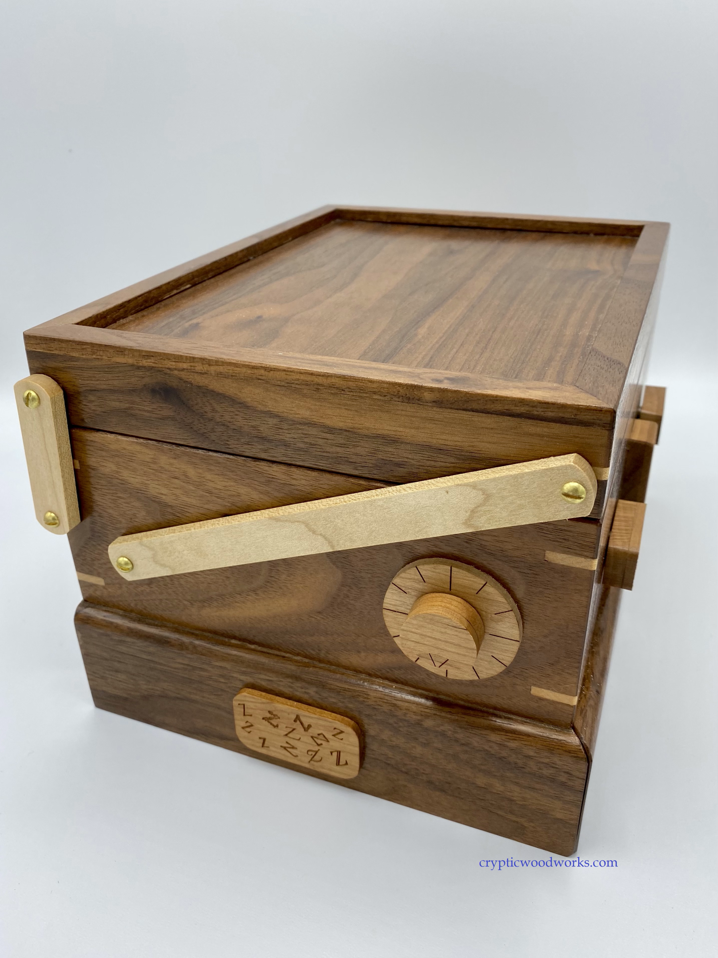 非売品 THEE 30TH 500個限定 アナログ収納BOX な、な、なんと THEE 30THのアナログ収納ボックスが当たりました